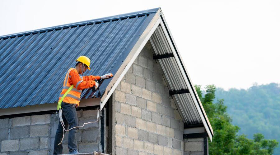 Expert new roof installation services in Alexander, IL